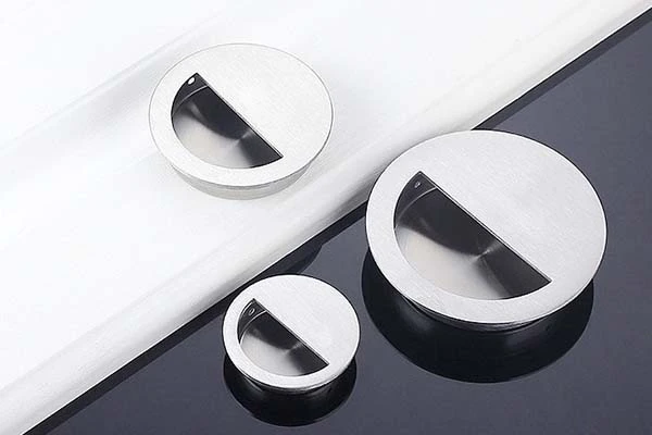 Furniture handles